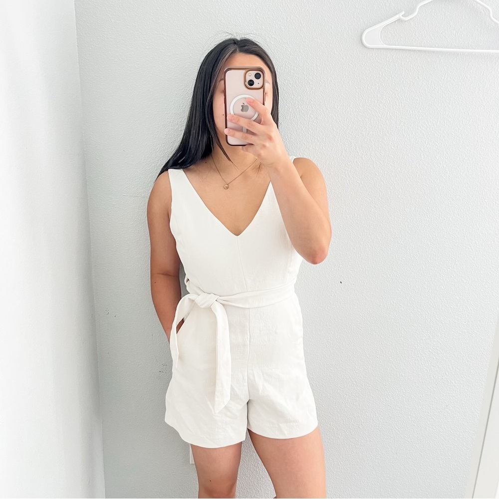 Wilfred Ivory Sleeveless V Neck Wrap Romper | Size 2
